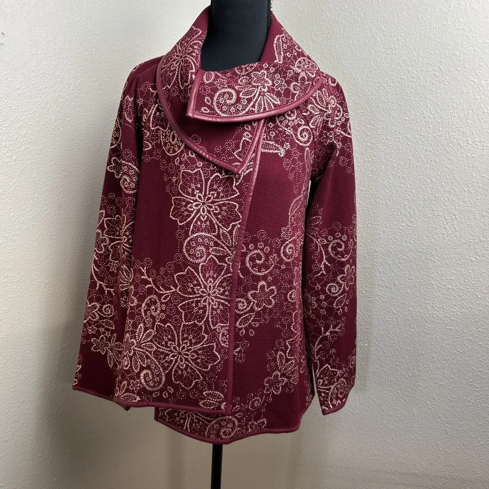 Graver Susan Graver Foil Printed Textured Knit‎ Jacket Women's XS Wine/Gold